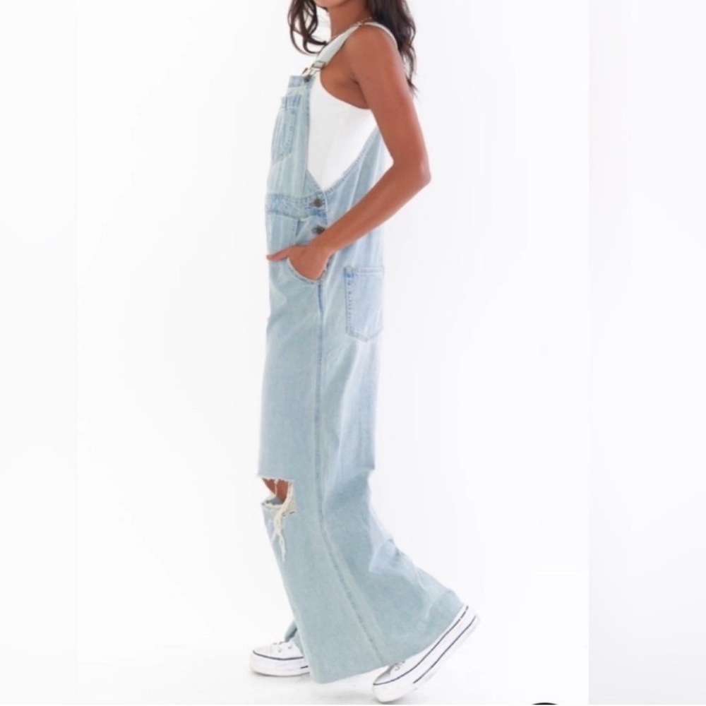Show Me Your MuMu San Fran Trenton Super Flare Distressed Overalls
